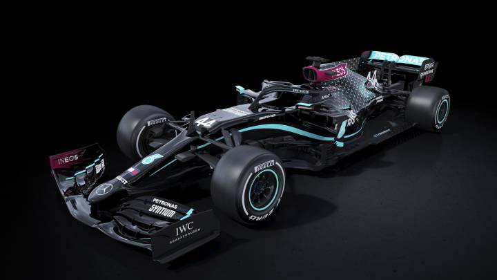 Mercedes revoluciona su imagen en la lucha contra el racismo