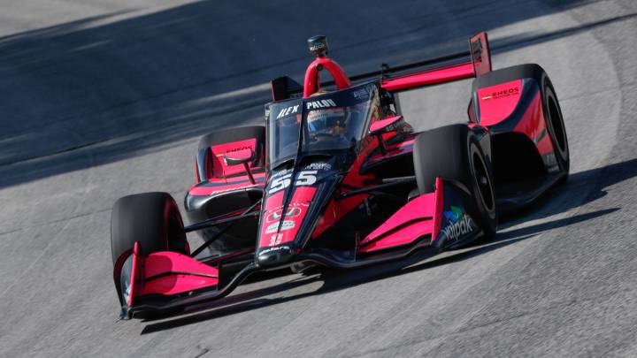 Alex Palou en acción durante la primera carrera del REV Group Grand Prix en Road America disputada este sábado.