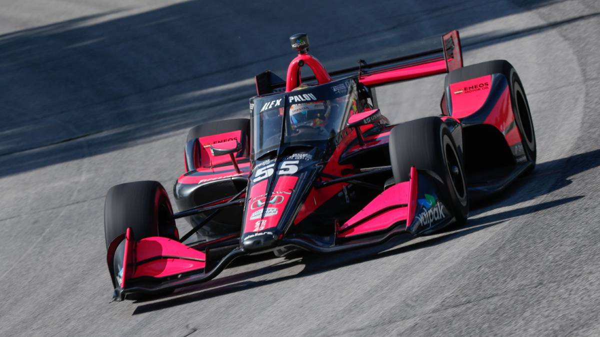 Alex Palou en acción durante la primera carrera del REV Group Grand Prix en Road America disputada este sábado.