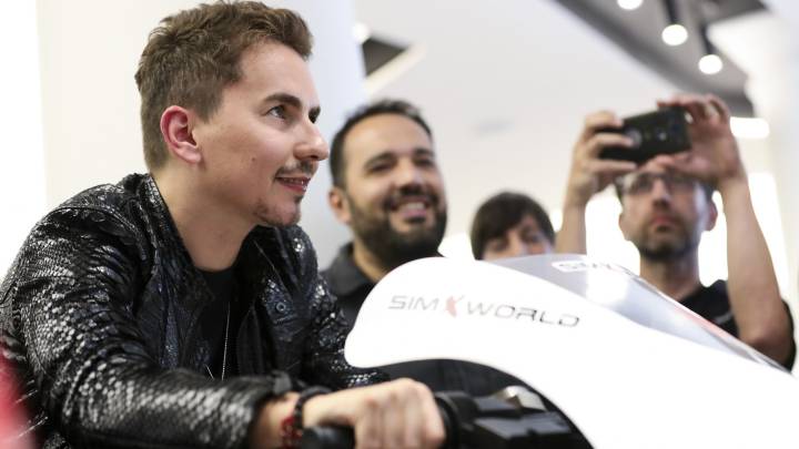 "Que vuelva Lorenzo a Ducati es por el momento sólo idea suya"