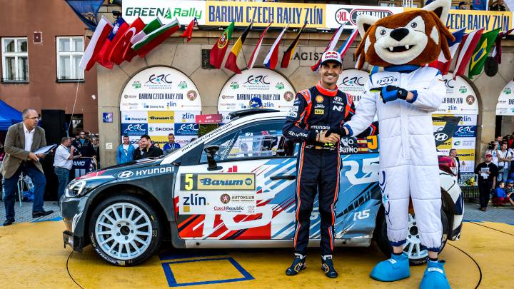 Dani Sordo en una prueba del Europeo de Rallys en 2018.