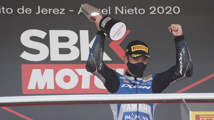 Unai Orradre celebra su victoria en Jerez.
