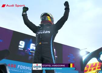 Doblete de Mercedes para cerrar la temporada en la Fórmula E