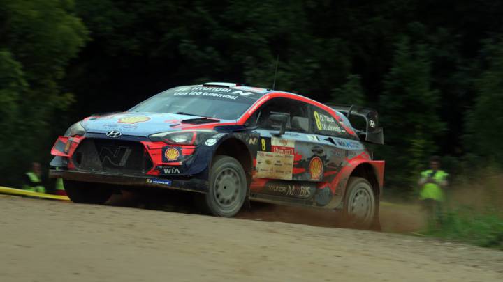 Ott Tanak no da opción en la ‘vuelta al cole’ en su país