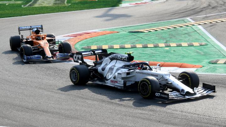 Carlos Sainz (McLaren MCL35) y Pierre Gasly (Alpha Tauri AT01). Monza, Italia, F1 2020.