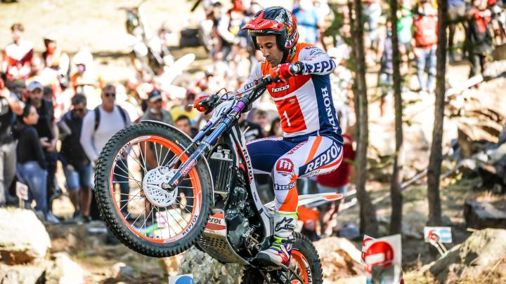 Toni Bou con la Montesa Honda.