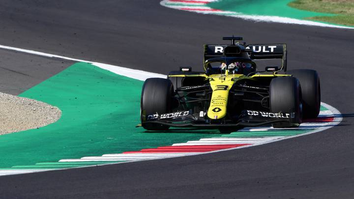 Daniel Ricciardo con el Renault en Mugello.