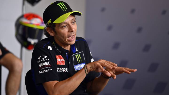 Rossi: "Vamos a intentar firmar mi contrato este fin de semana"