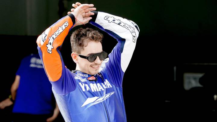 El positivo de Rossi podría abrir la opción de correr a Lorenzo