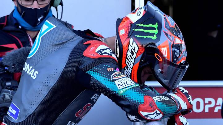 "No estoy bien del todo, pero en la moto no duele mucho"
