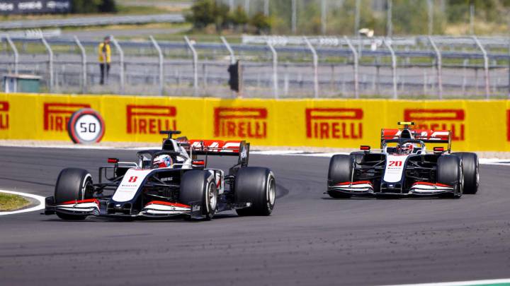 Romain Grosjean y Kevin Magnussen (Haas VF20). F1 2020.