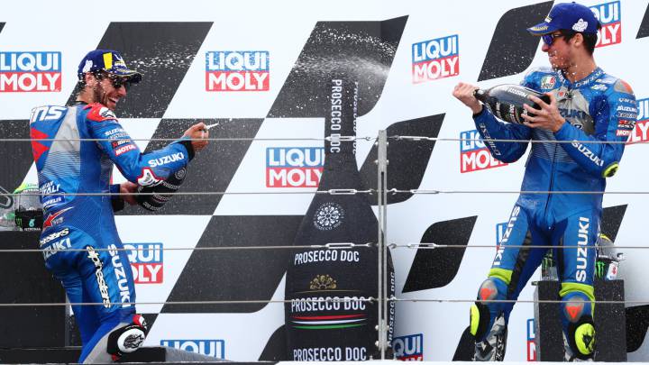 ¿Debería Suzuki dar órdenes de equipo entre Rins y Mir?