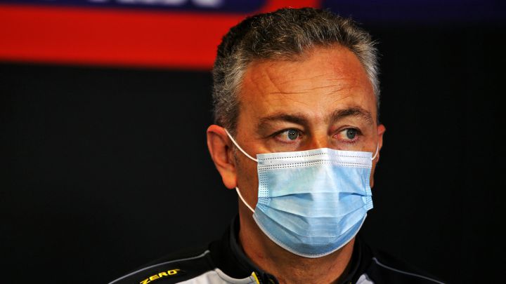 Mario Isola, jefe de Pirelli, positivo por coronavirus