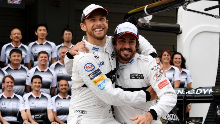 Button y Alonso en su época como compañeros en McLaren.