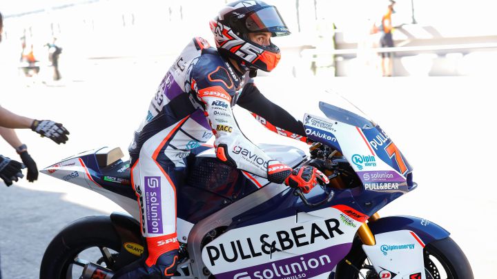Albert Arenas en su estreno con la Moto2 en Portimao.