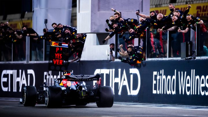 Red Bull confía en el espía 11 para derrotar a Mercedes