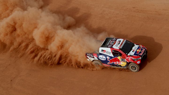 Al Attiyah se lleva la undécima etapa por delante de Peterhansel