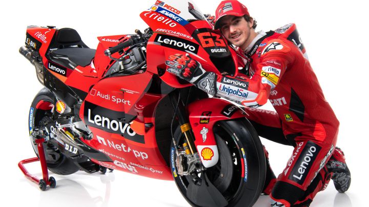 No hay comparación posible entre Bagnaia y Rossi en Ducati