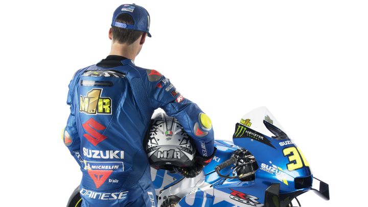 Suzuki busca revalidar título 39 años después y guiño de Mir al 1