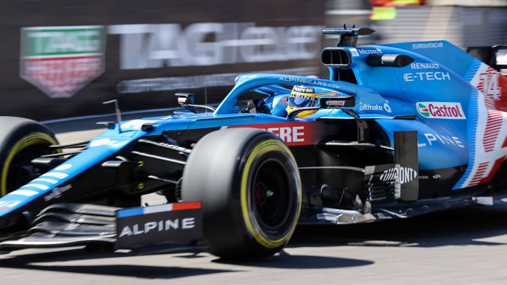 Fernando Alonso (Alpine A521). Mónaco, F1 2021.