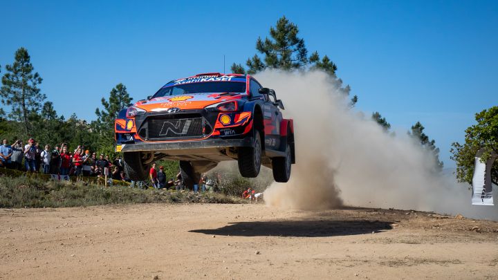 Sordo con el Hyundai en Cerdeña.