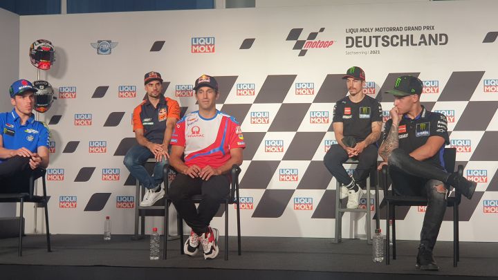 La armada francesa ve a Márquez en el podio