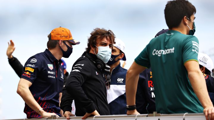 Max Verstappen, Fernando Alonso y Lance Stroll.