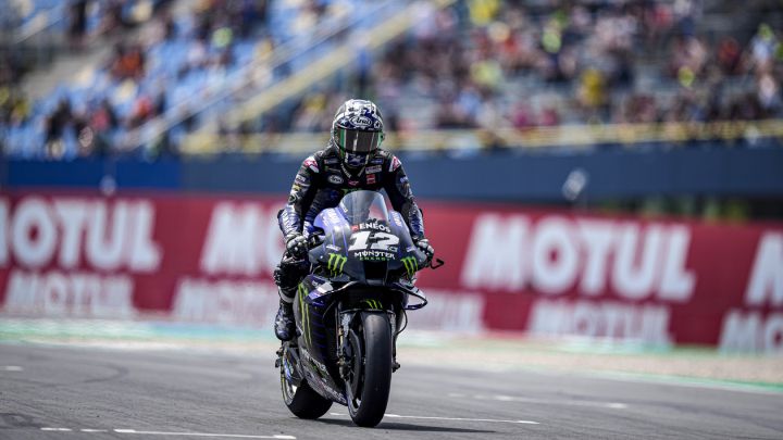 Viñales en la recta de meta del circuito de Assen