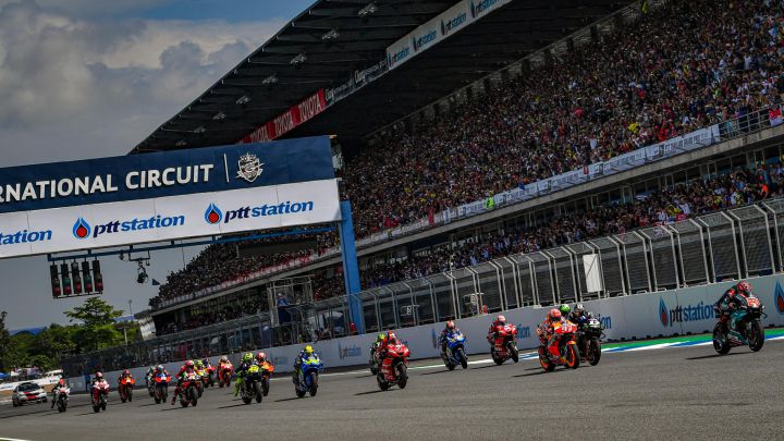 Salida del GP de Tailandia 2019 de MotoGP en Buriram