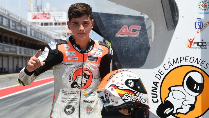 'SuperHugo' vuela alto
