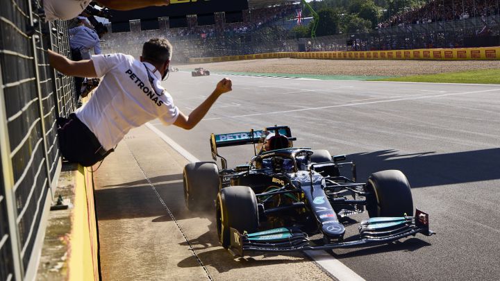 Victoria Lewis Hamilton Silverstone 2021