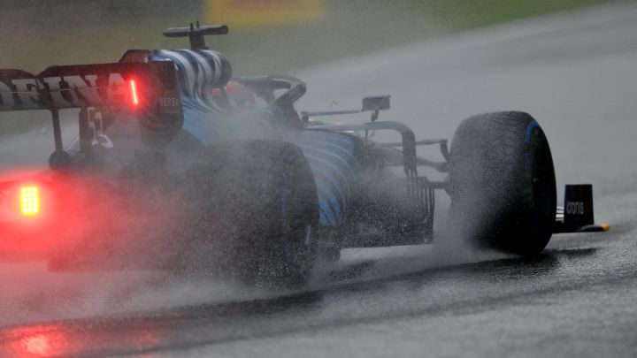 Russell durante la clasificación de Spa con el Williams.
