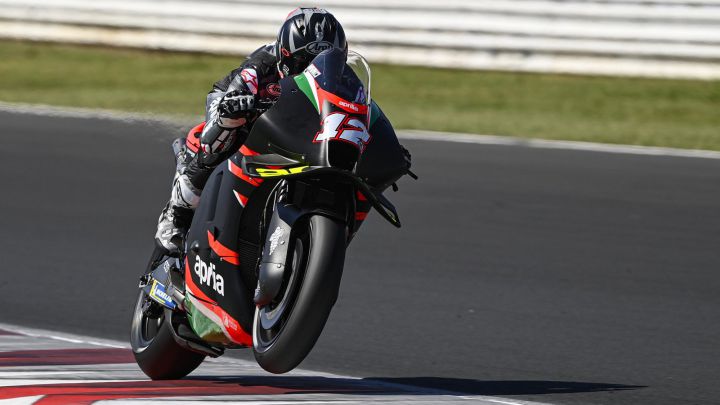 Maverick ya lidera con Aprilia