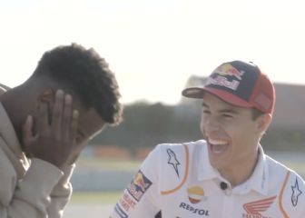El 'accidente' de Ansu Fati al dar gas en la moto de Márquez