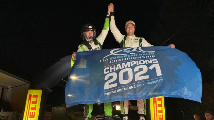 Andreas Mikkelsen consigue dos títulos en 7 días
