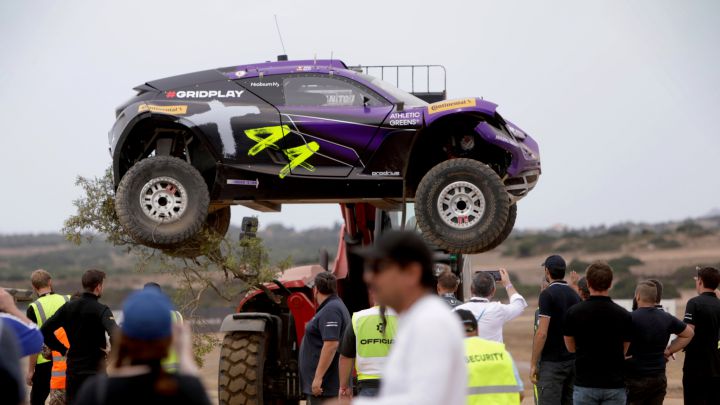 El coche del X44 dañado tras su accidente en Cerdeña.
