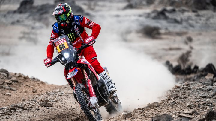 Joan Barreda con la Honda en el Dakar.