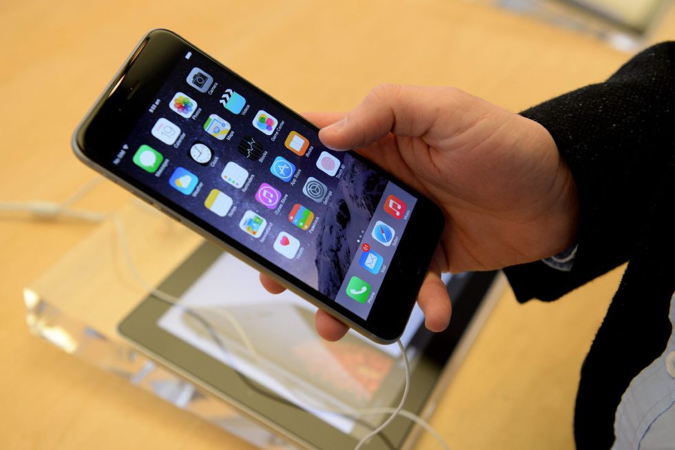 Apple retira la actualización del iOS 8 por fallos masivos