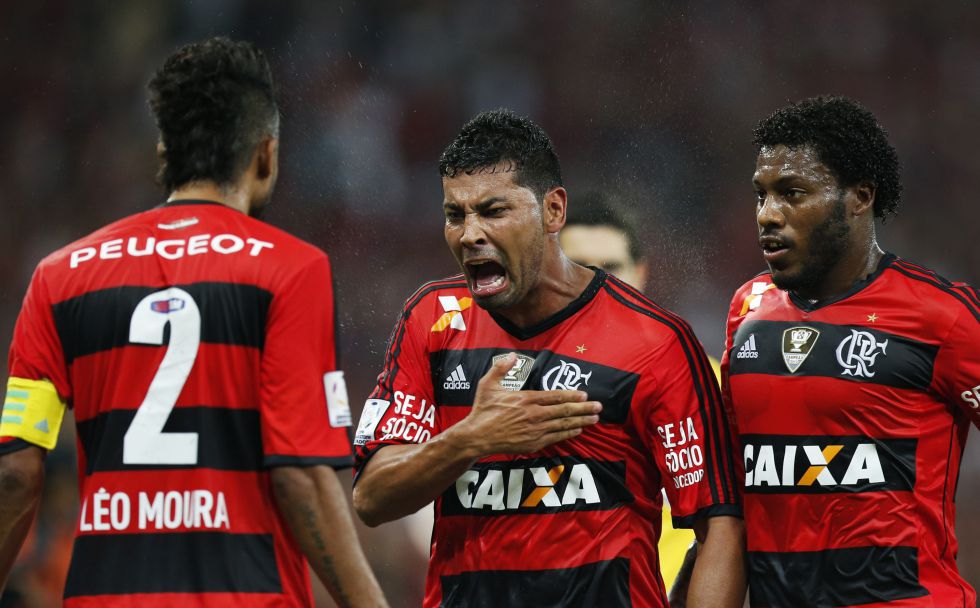 Corinthians y Flamengo dejan el FIFA y firmarán con PES