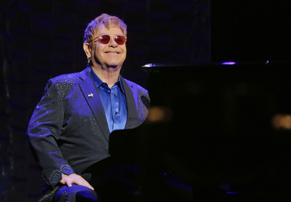 Elton John, demandado por acoso sexual a su exguardaespaldas