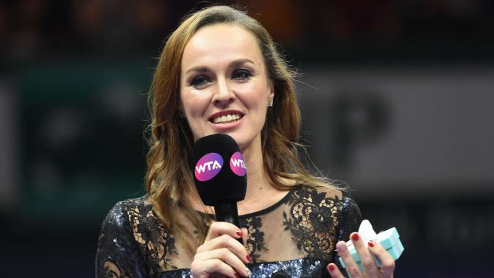 Martina Hingis, durante la ceremonia de su despida en las WTA Finals.