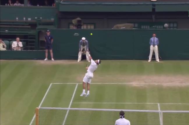 Nadal remate revés