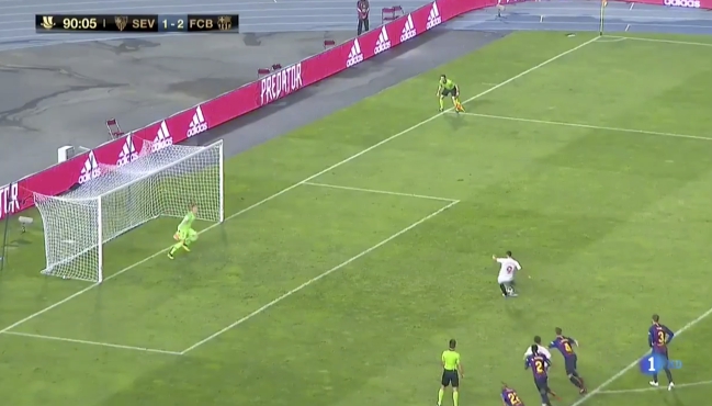 Ter Stegen se adelantó antes del lanzamiento de Ben Yedder y el penalti se debió repetir.