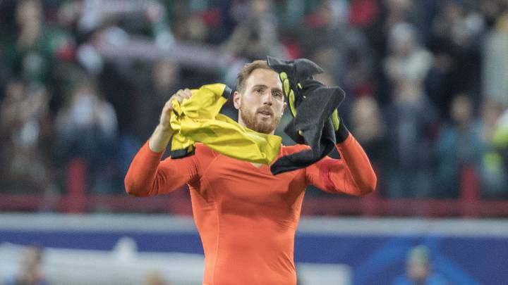 Oblak se puede cansar de ser el portero milagro del Atlético