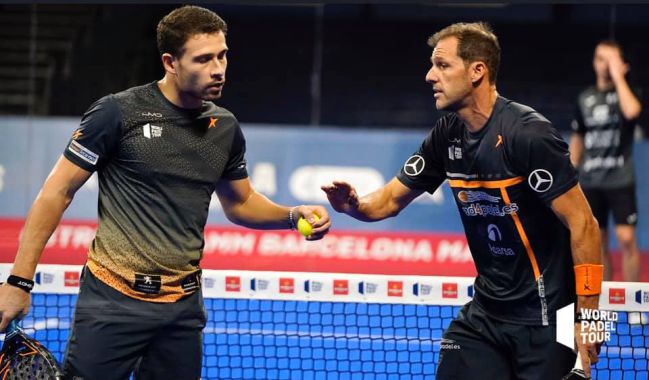 Juan Martín Díaz junto a su compañero en 2020 Lucas Campagnolo en el circuito World Padel Tour.