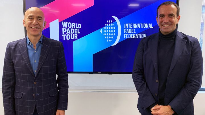 Mario Hernando, a la izquierda, Director General de World Padel Tour y Luigi Carraro, a la derecha, presidente de la FIP.