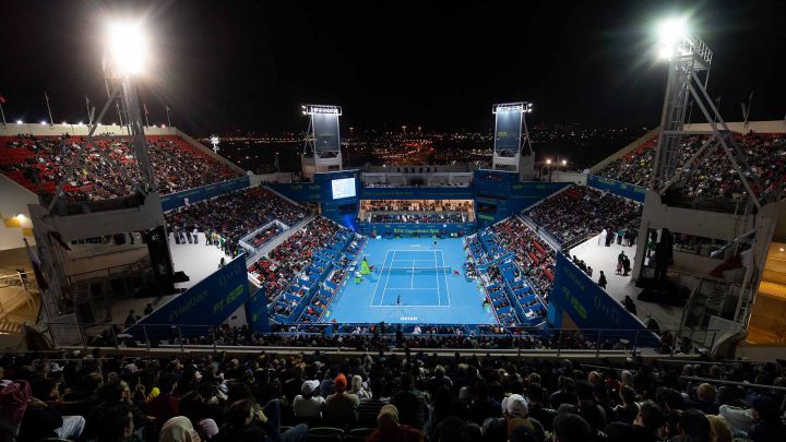 La pista central del Qatar ExxonMobil Open 2020, en Doha, sede del Mundial de pádel 2021.