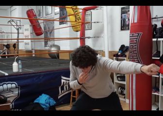 El jab agachándose en boxeo
