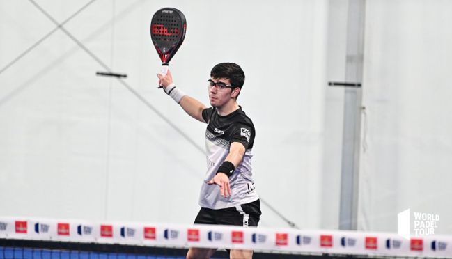 Iván Ramírez durante un partido World Padel Tour.