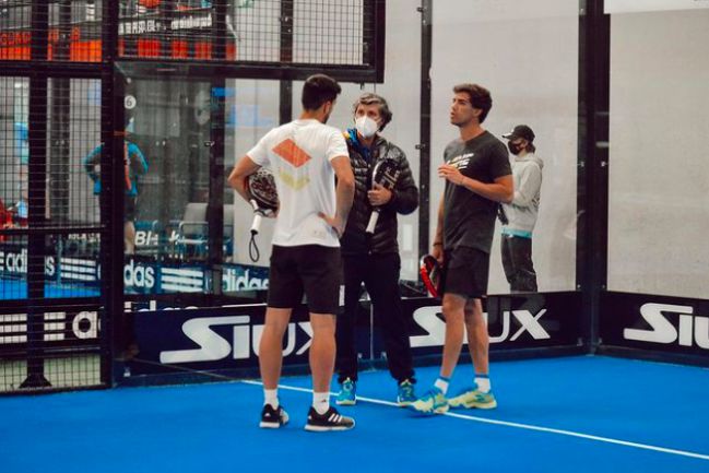 Galán y Lebrón en un entrenamiento junto al técnico Mariano Amat.